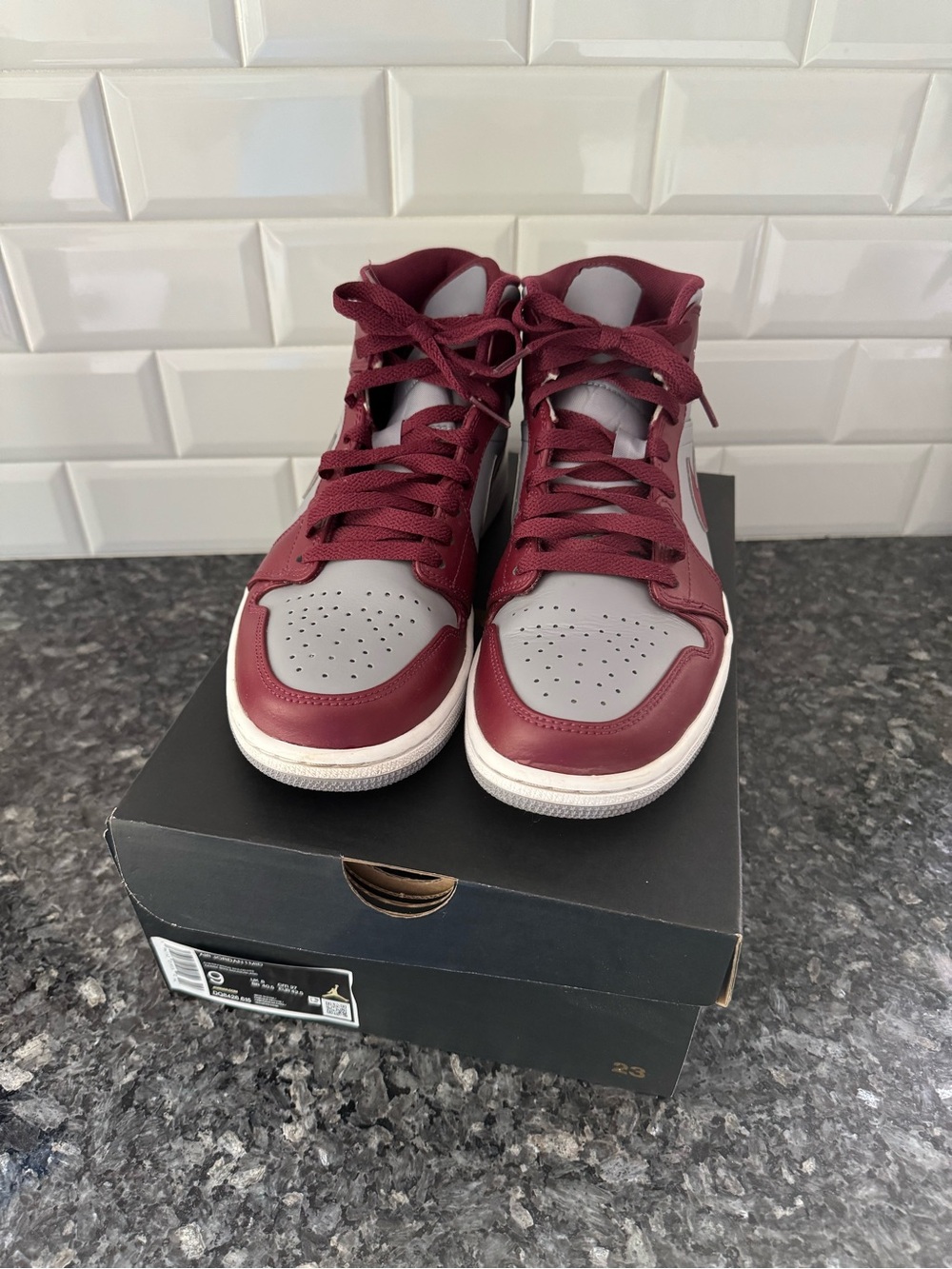 Air Jordan 1 Mid